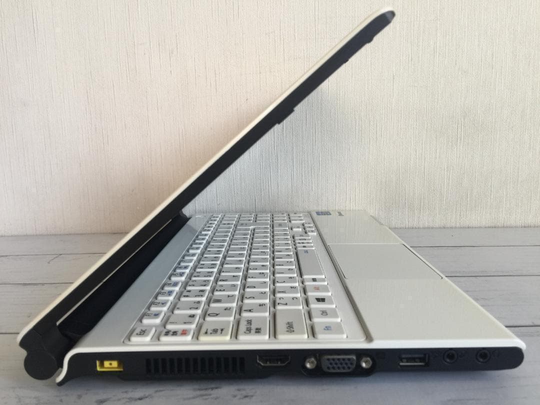 NEC VK20H/H-F 13.3型 コンパクト テンキー付きノートパソコン