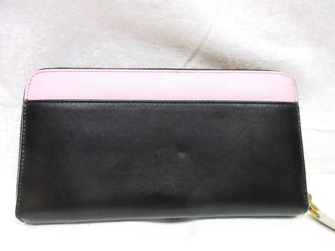 ぱ*ふ様 MARNI マルニ　イタリア製　ラウンドファスナー　長財布　未使用保管