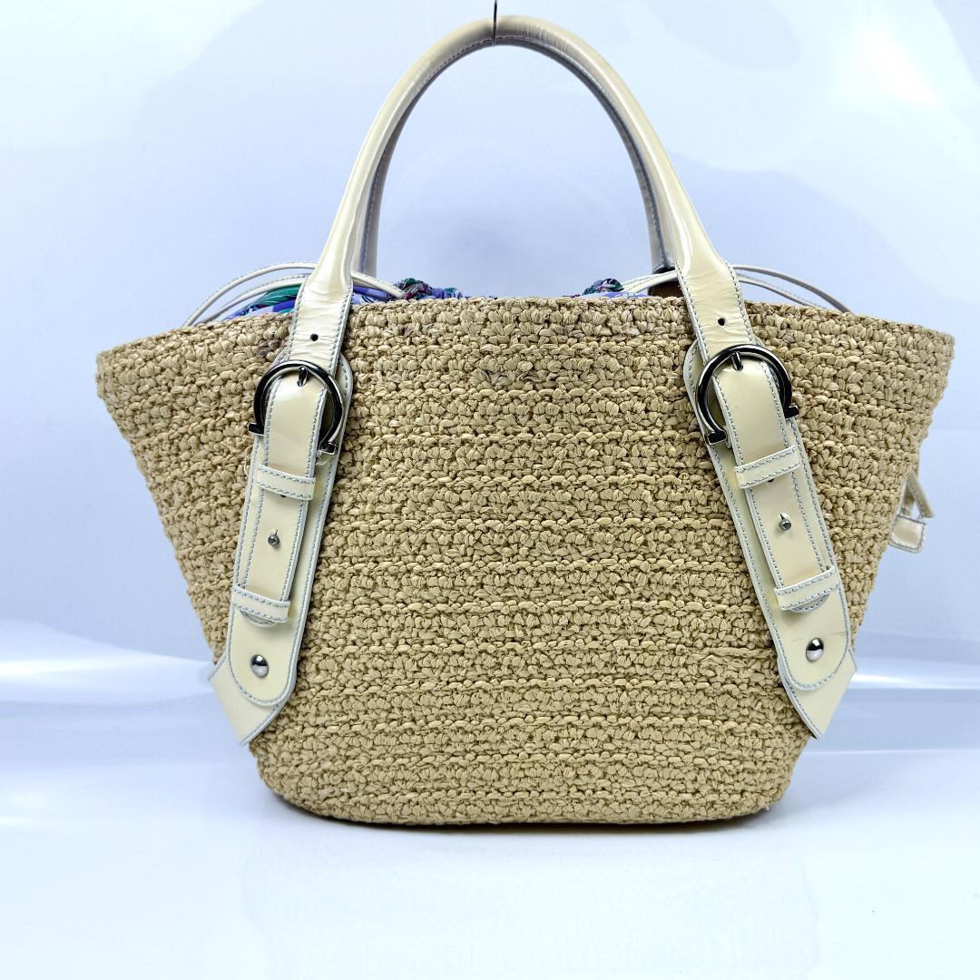 美品　サルヴァトーレフェラガモ ストロー ラタン ガンチーニ カゴバッグ