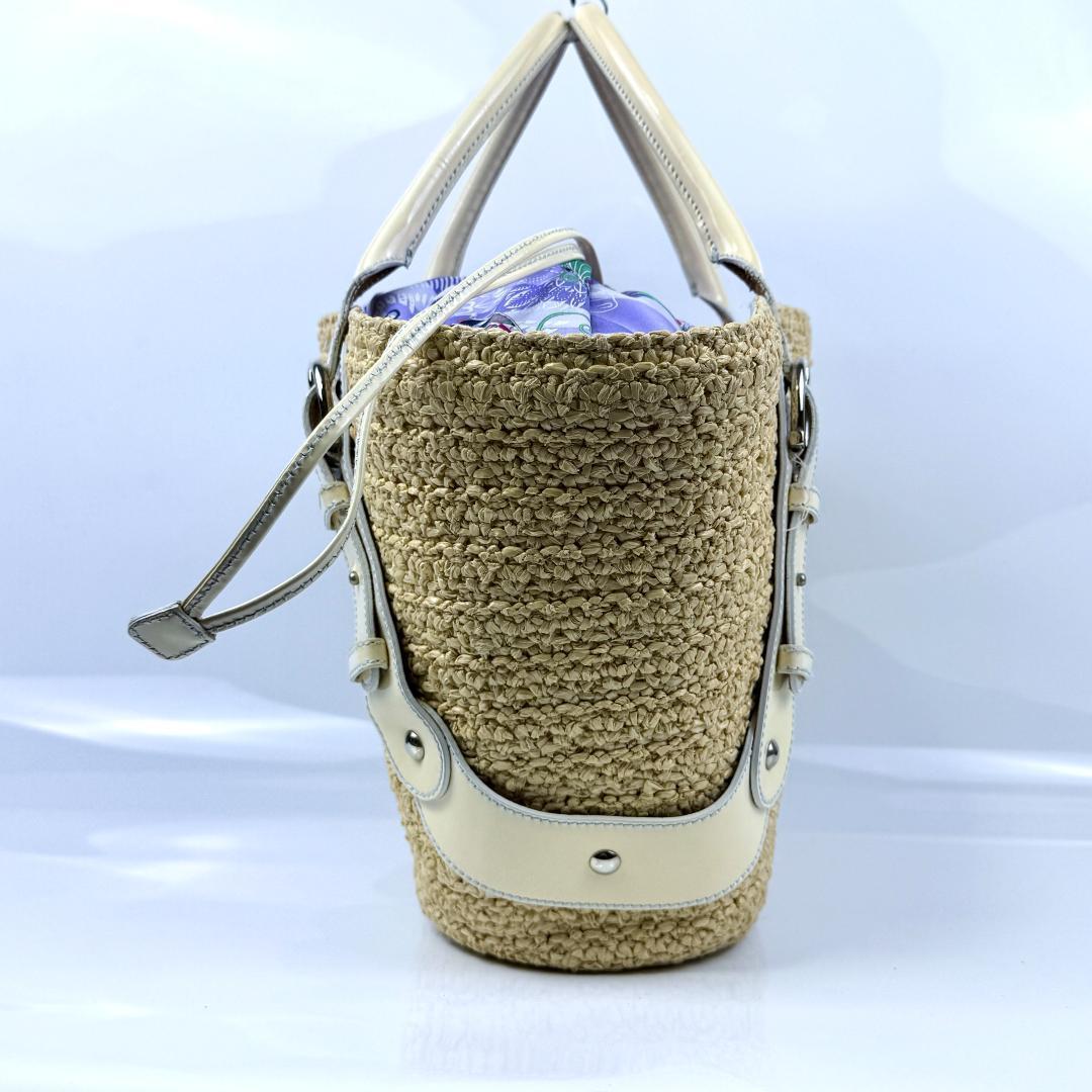 美品　サルヴァトーレフェラガモ ストロー ラタン ガンチーニ カゴバッグ