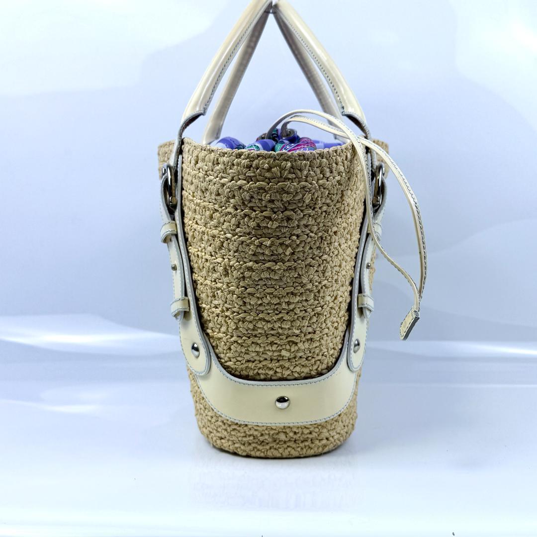 美品　サルヴァトーレフェラガモ ストロー ラタン ガンチーニ カゴバッグ