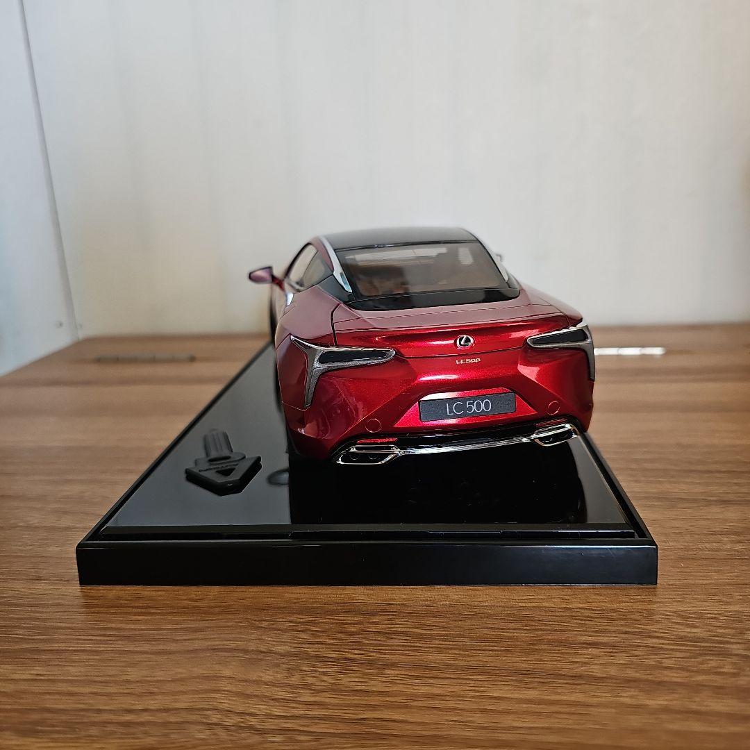Lexus LC500 ミニカー 1/18 レッド