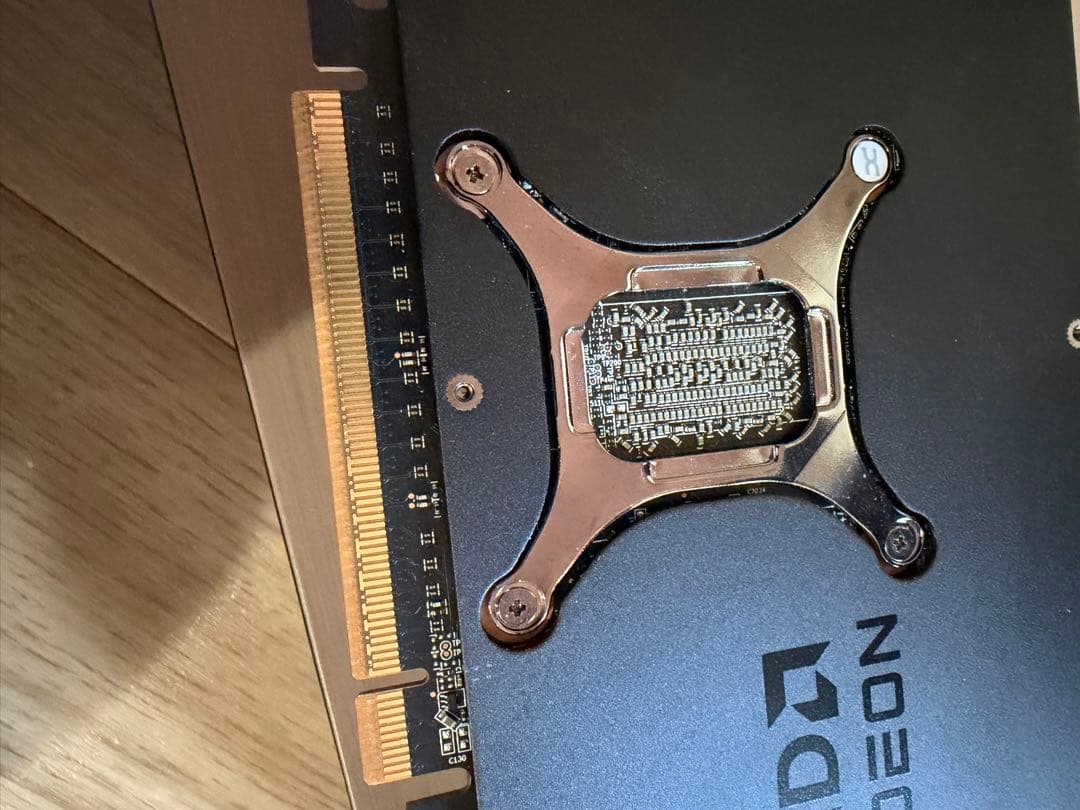 玄人志向　RX 9070 16GB(bomb)