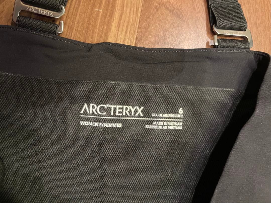 ARC'TERYX ラッシュ ビブ パンツ ウィメンズ ブラック 6サイズ