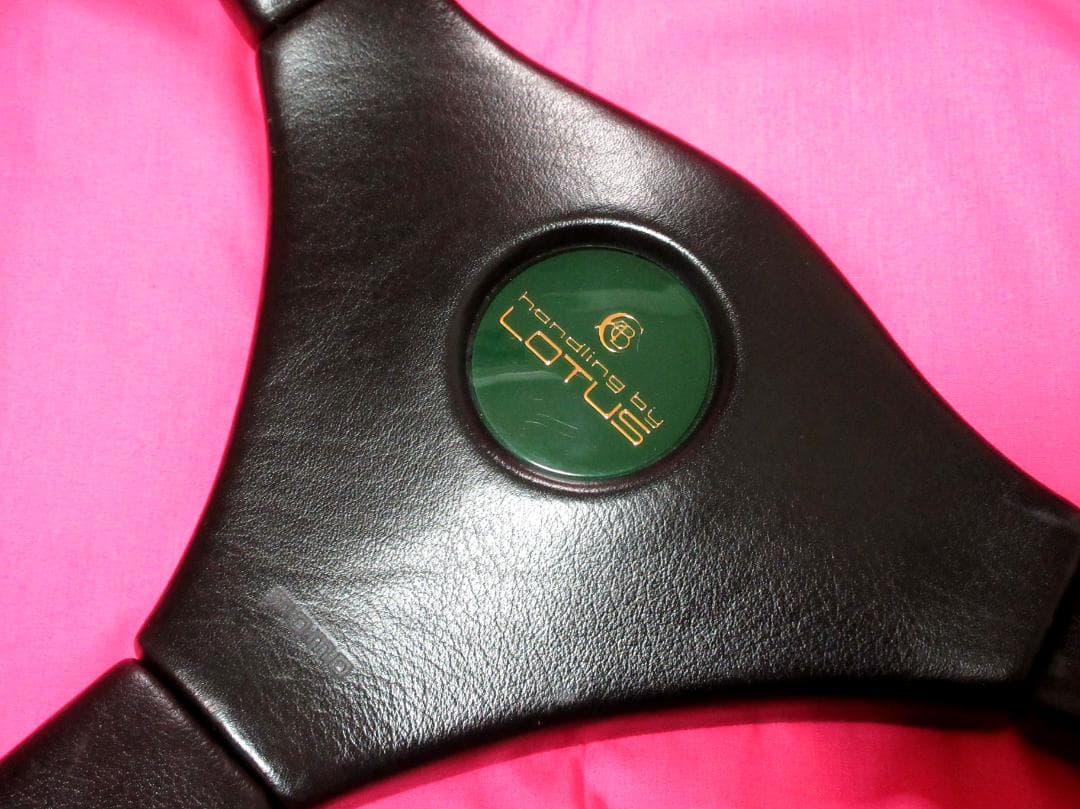 6305 正規品！MOMO handling by LOTUS ロータス 38Φ