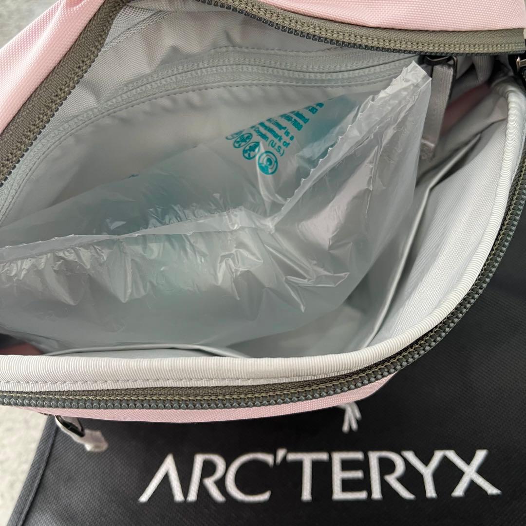 希少 WILD-1別注カラー アークテリクス マンティス2 廃盤カラー ピンク