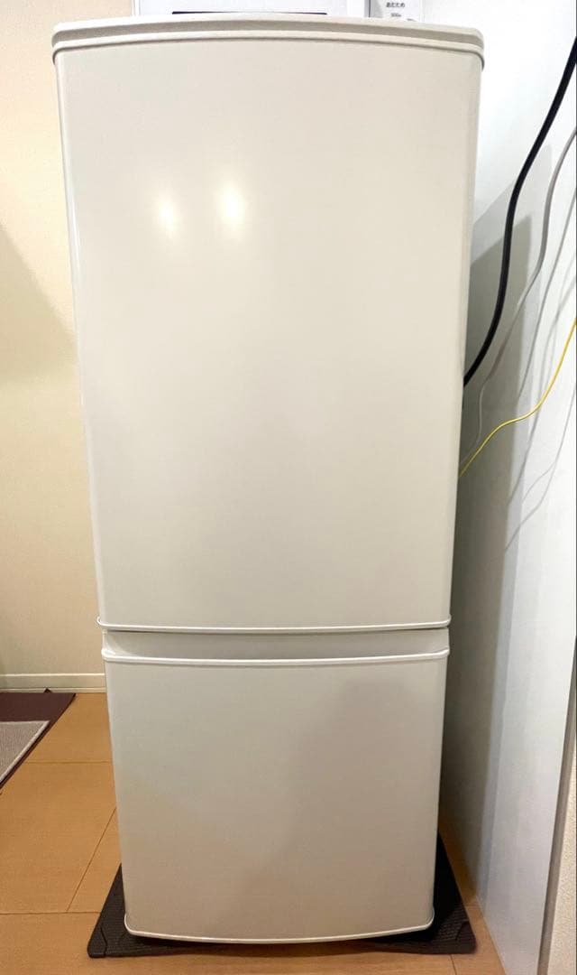 値下げしました2025年9月末購入三菱電機 冷蔵庫 MR-P15K-W 146L