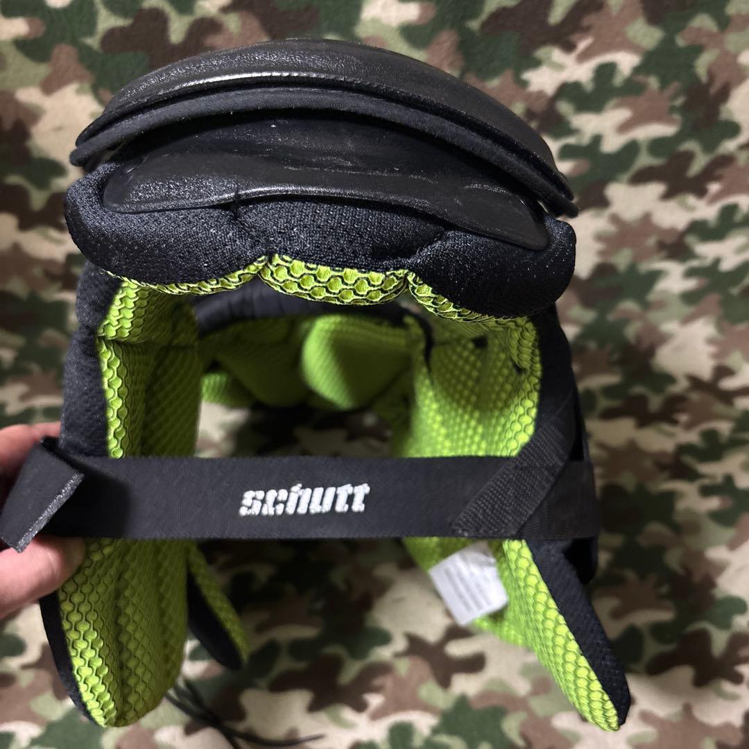 美品　アメフト　ショルダーパッド　schutt Youth 子供用　サイズXL