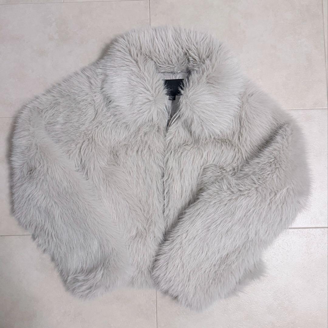 ZARAフェイクファーショートジャケット