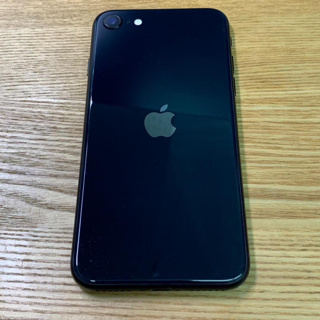 R6 SIMフリー iPhoneSE 第3世代 64GB おまけ付き