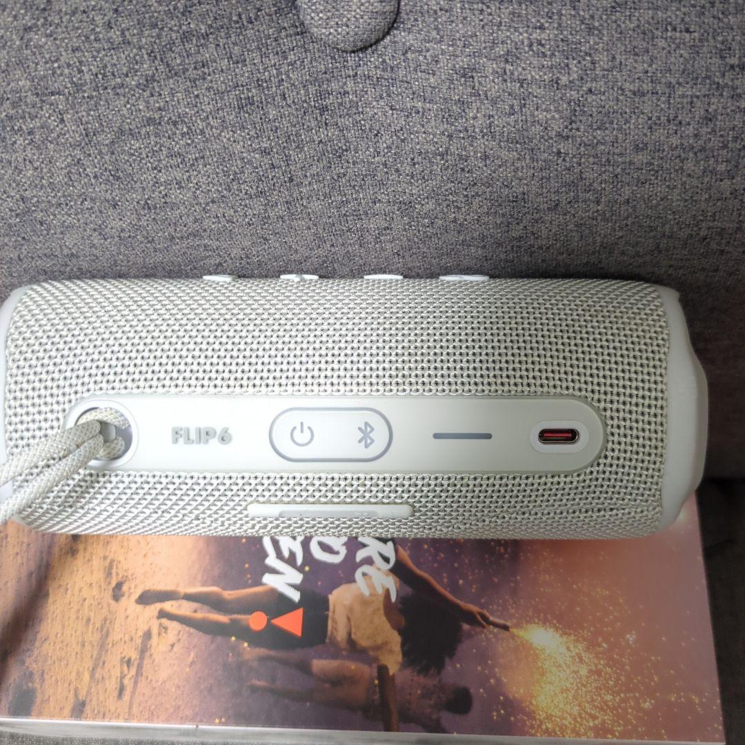 JBL FLIP 6 ホワイト Bluetooth スピーカー