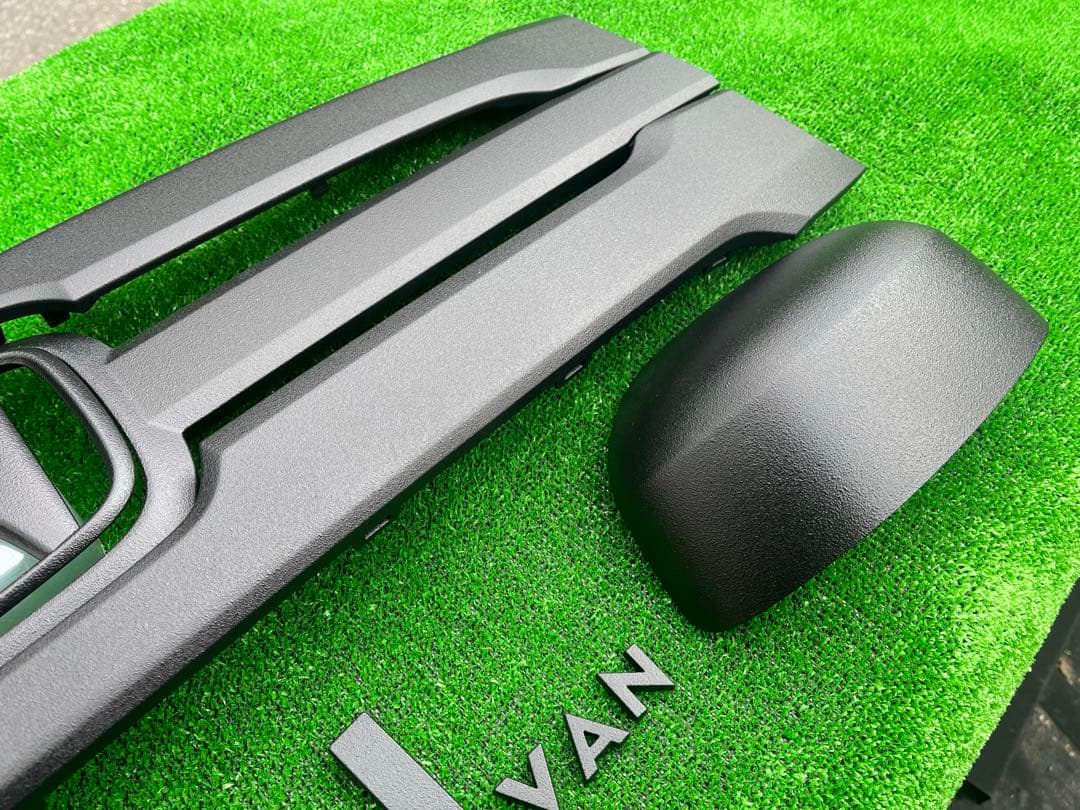 HONDA ホンダ　N VAN エヌバン　純正フロントグリルラプターライナー