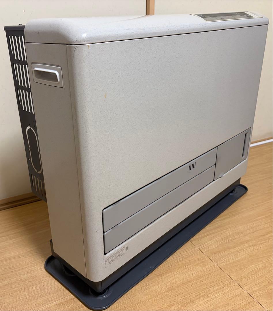 石油ファンヒーター グレー 排気ダクト付き