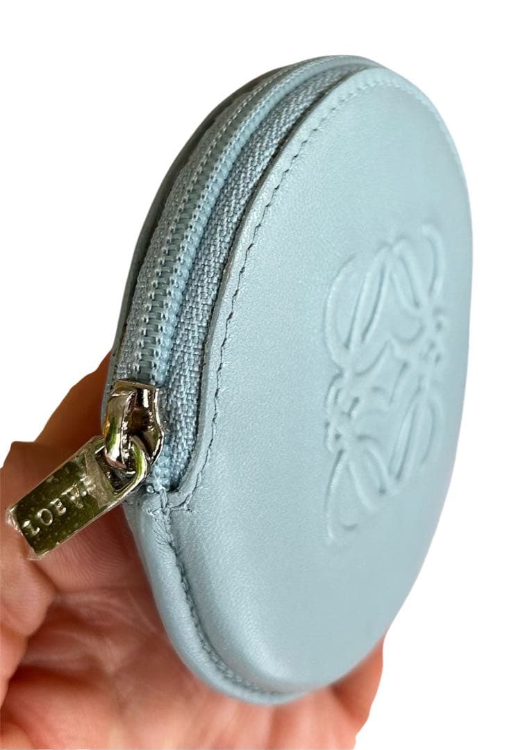 新品　LOEWEロエベ　丸型ケース　箱付き　アナグラムロゴ