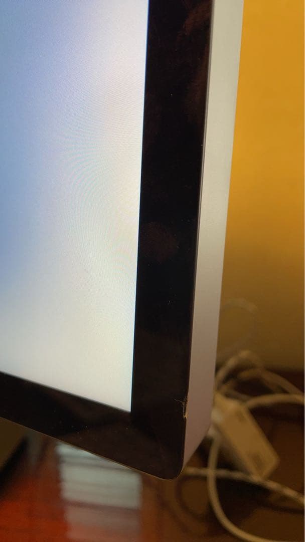 Apple Studio Display VESAマウント　23日までの値段