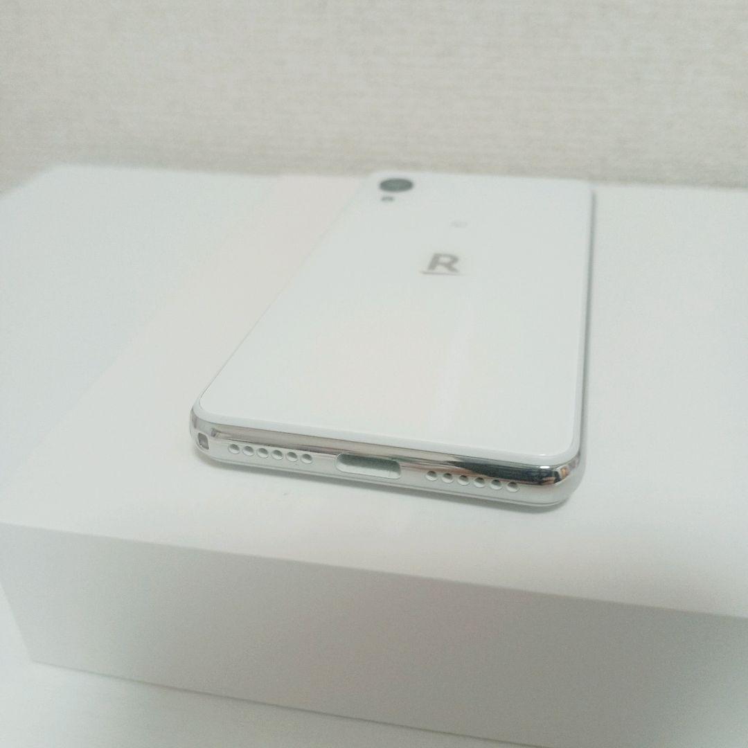 Rakuten mini ホワイト