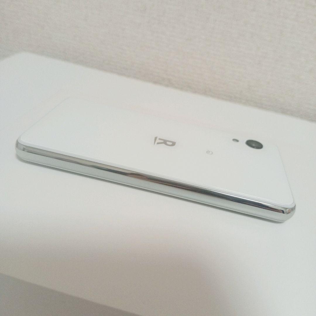 Rakuten mini ホワイト