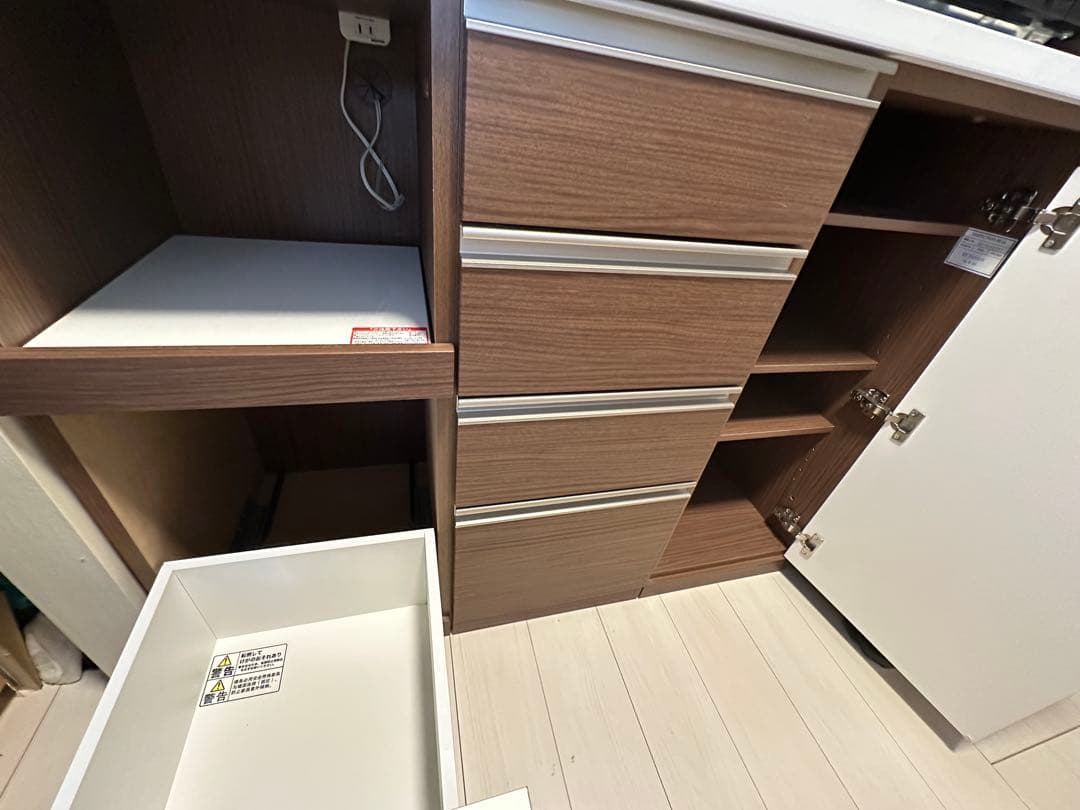 カップボード　ニトリ　食器棚　リガーレ　幅121㎝上下まとめ売り　ソフトクローズ