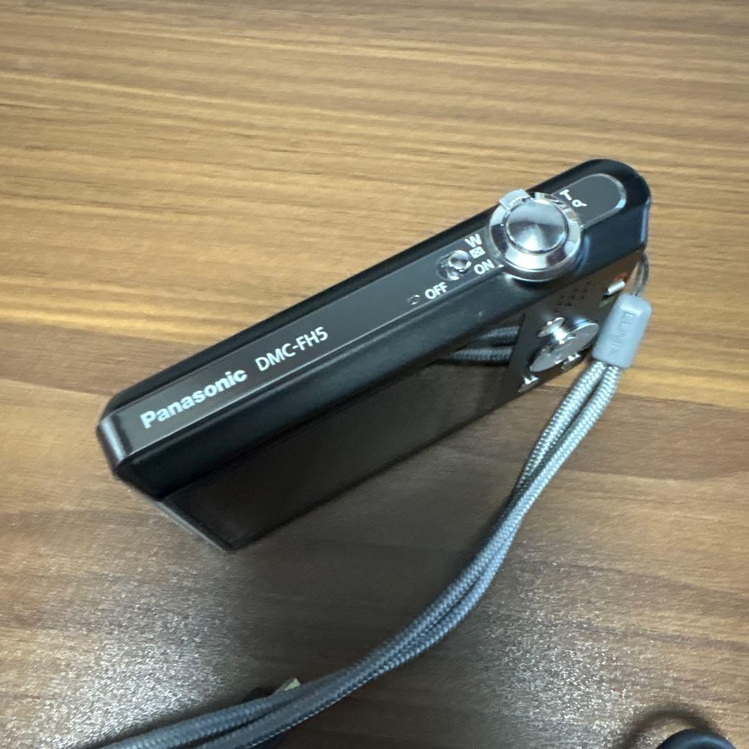 パナソニック　デジカメ　DMC-FH5