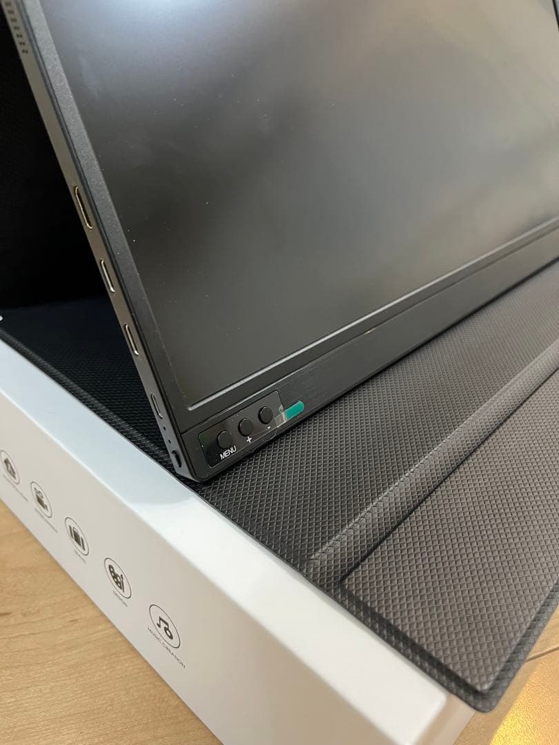 UPERFECT ポータブルモニター本体　15.6インチ　1080P フルHD