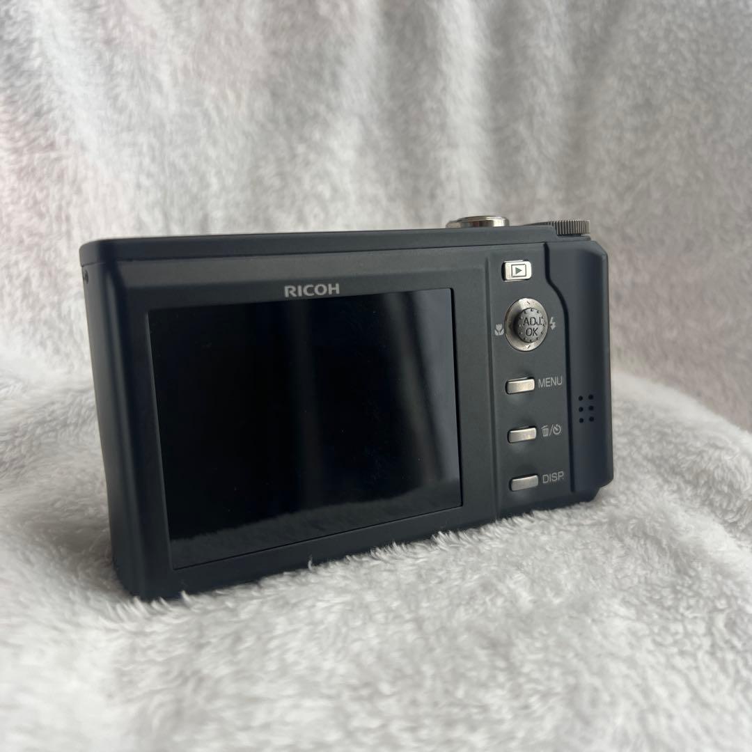 RICOH R8 コンパクトデジタルカメラ（液晶難あり）