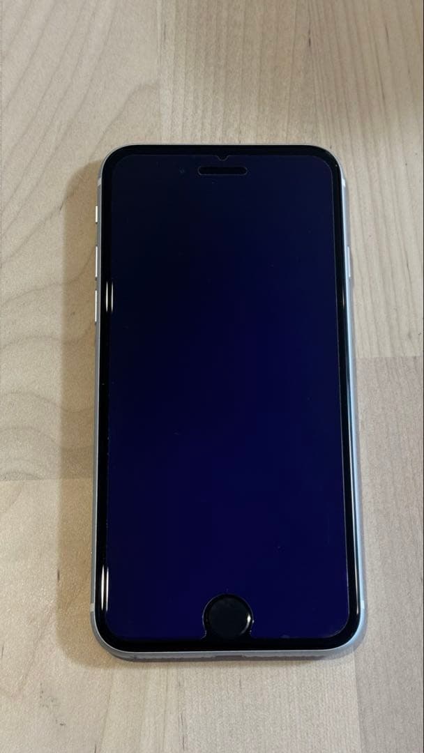 iPhone SE 第二世代 128GB ホワイト　SIMフリー