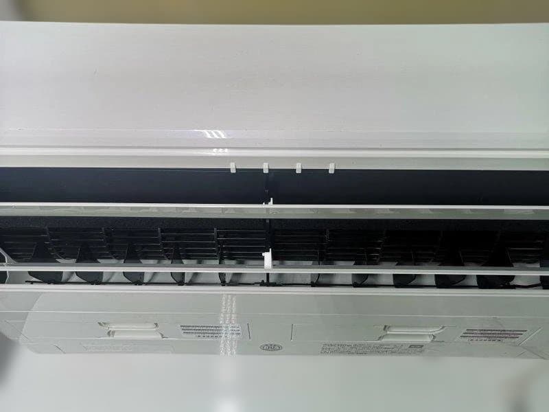 神奈川県内は無料工事、配送付き、室外機セット)コロナ8畳 2018年式 保証あり