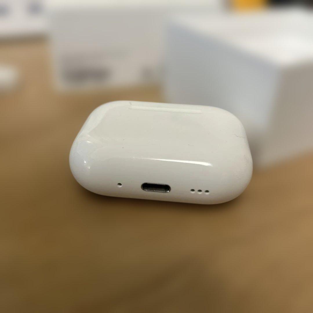 Apple AirPods Pro本体！マグネチック ストラップ付、落とさない！