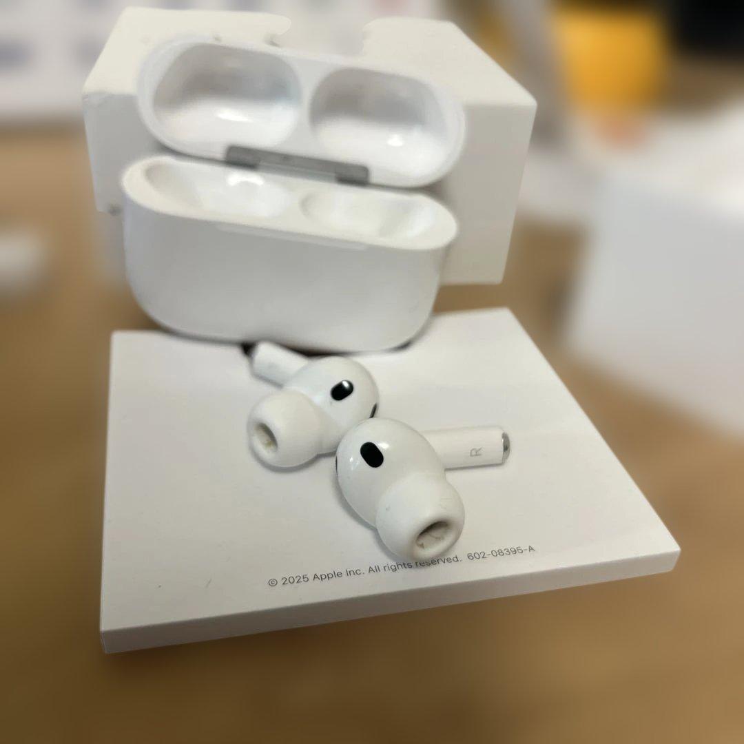 Apple AirPods Pro本体！マグネチック ストラップ付、落とさない！