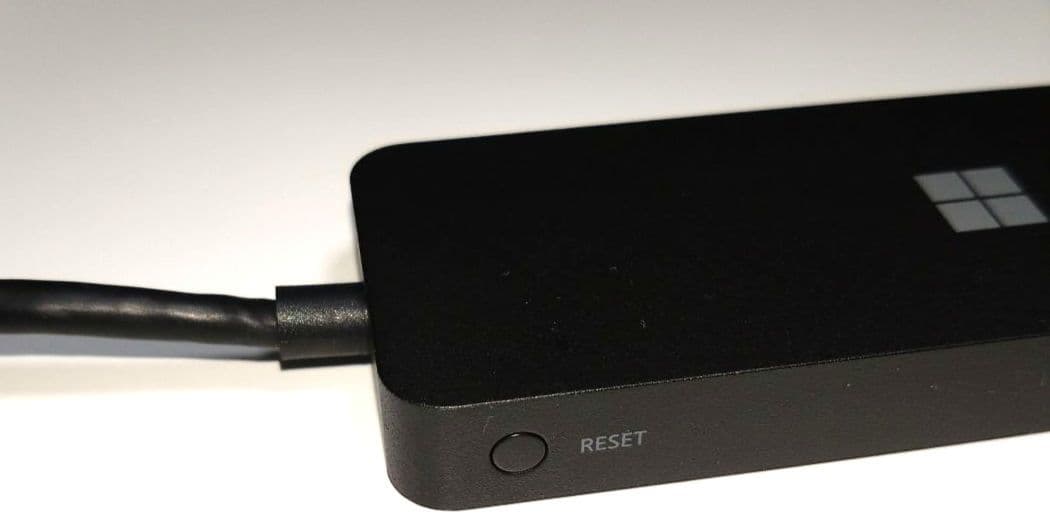 Microsoft 4K ワイヤレスディスプレイアダプター UTH-00036