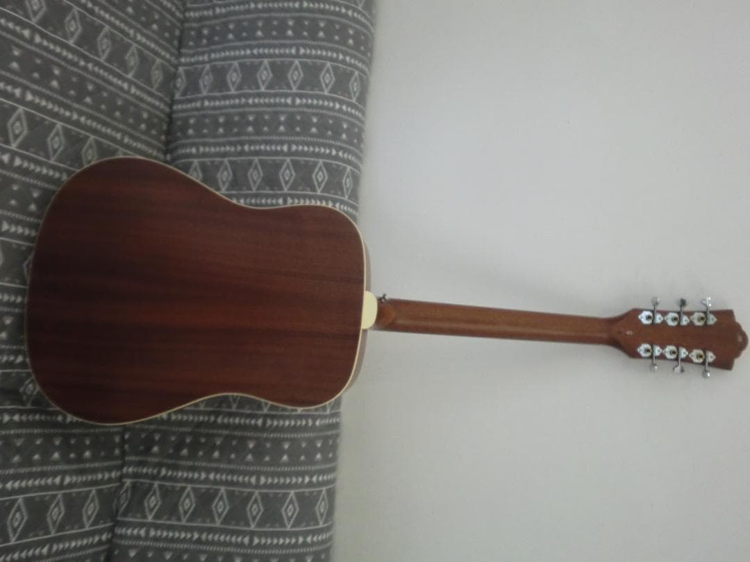 GUILD D-240E 美品 　値引中