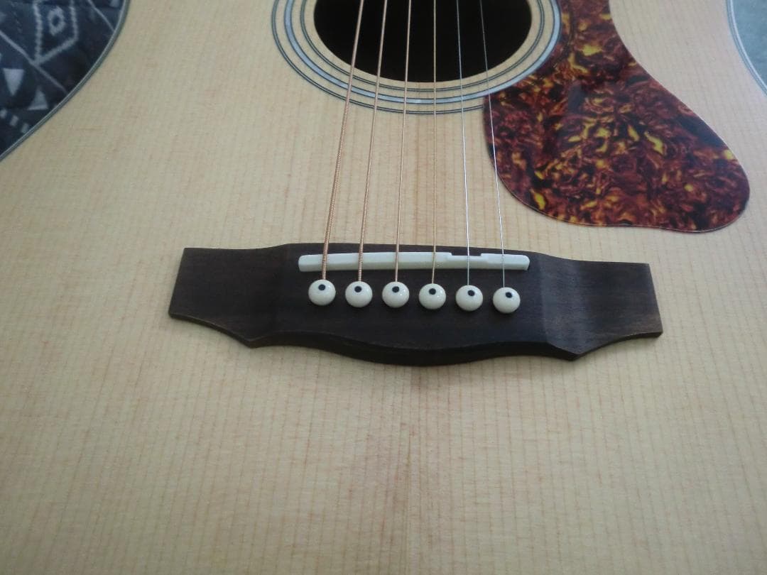 GUILD D-240E 美品 　値引中