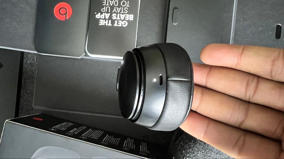 Beats Solo Pro ワイヤレスヘッドホン