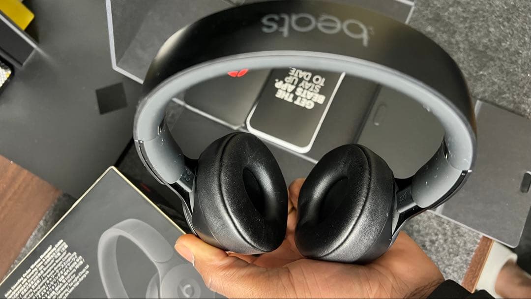 Beats Solo Pro ワイヤレスヘッドホン