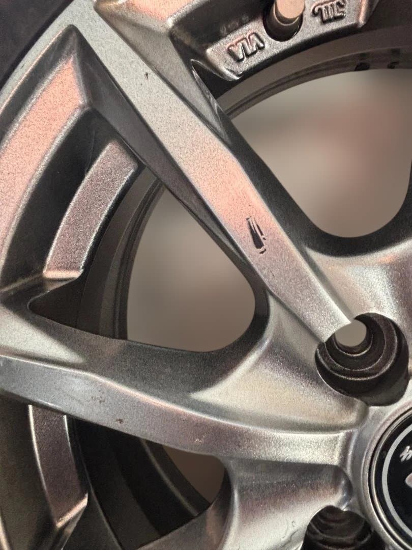 ストラテジー 185/60R15 タイヤホイールセット シルバー ブラック