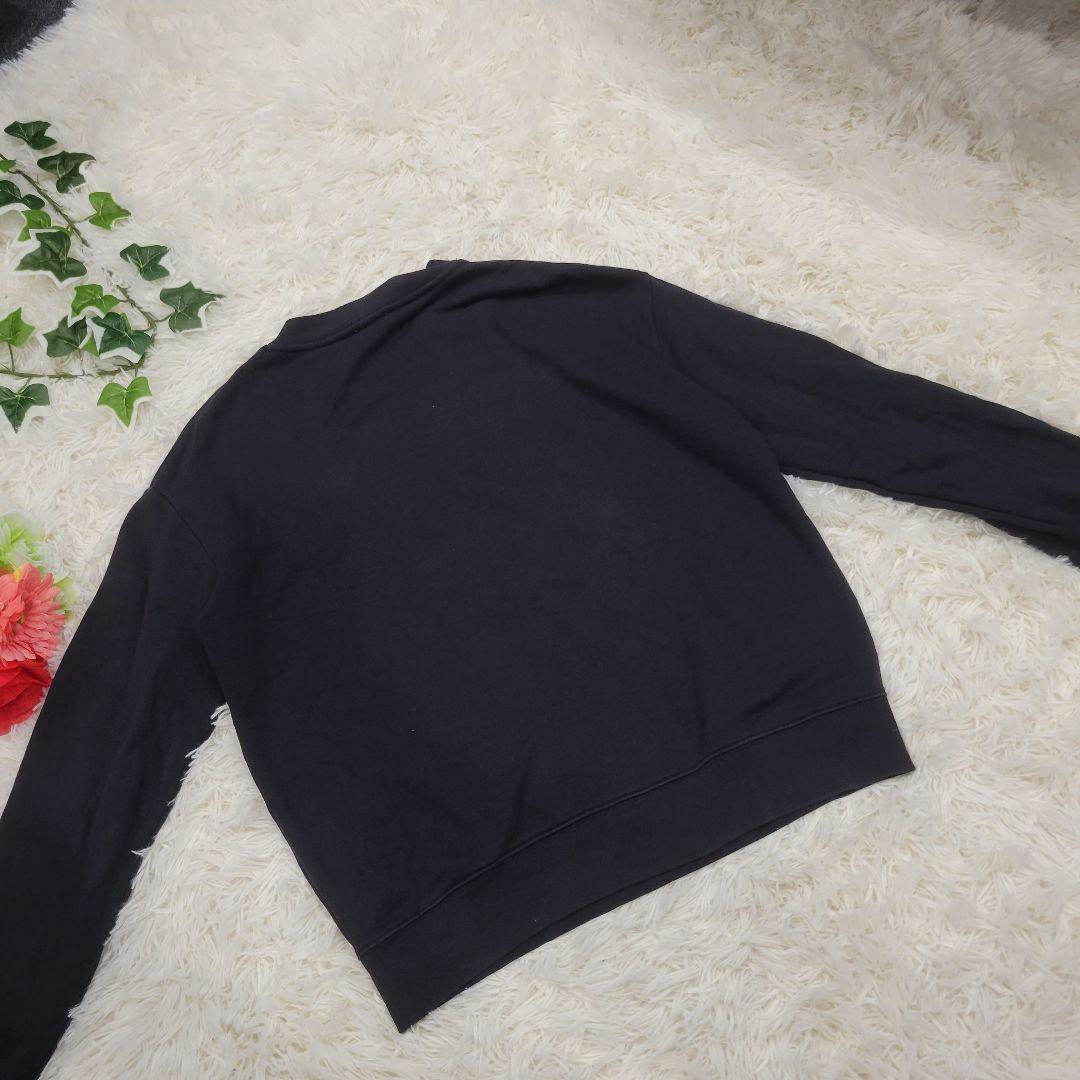 BURBERRY　ブラック　ロゴ　お洒落　トレーナー　スウェット　パーカー