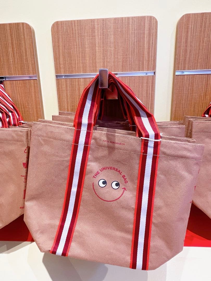 メル【ロンドン限定＋成城石井】AnyaHindmarch