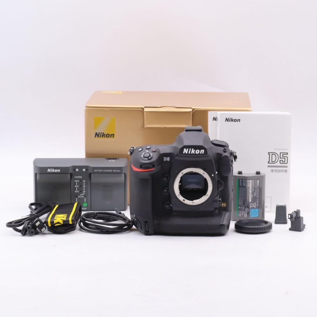 【元箱付き・ショット数5,263】 Nikon D5 (XQD-Type)