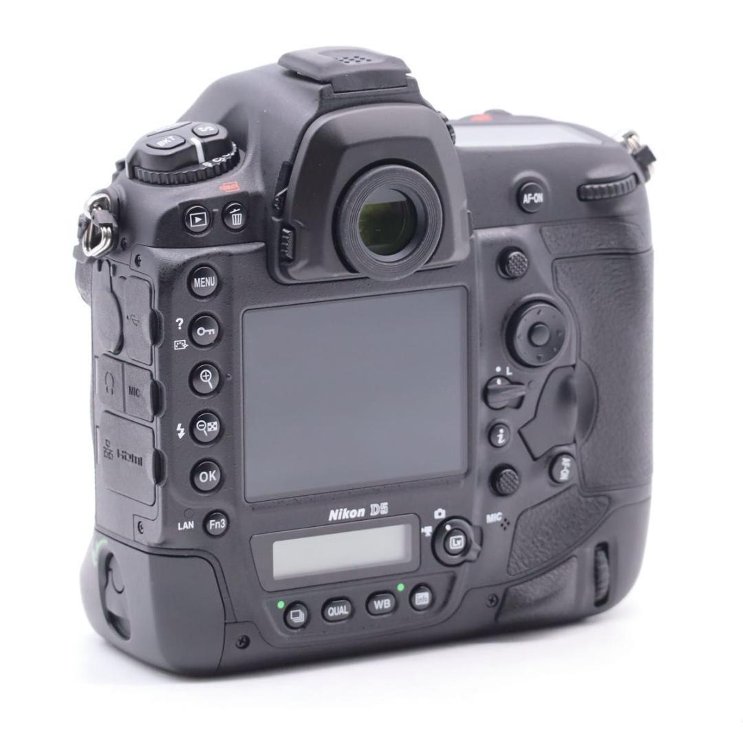 【元箱付き・ショット数5,263】 Nikon D5 (XQD-Type)