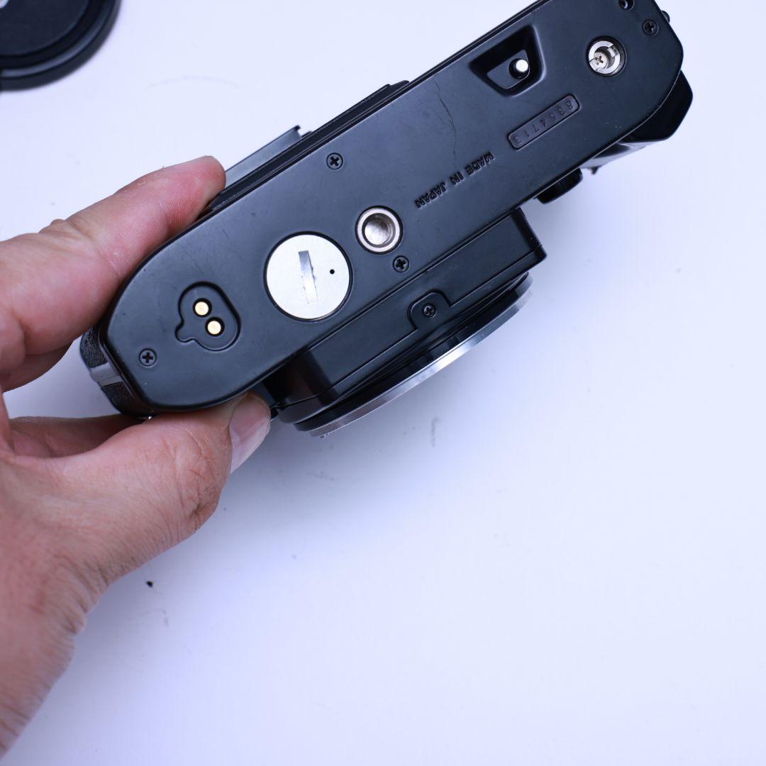 フィルムカメラ Nikon FG　黒 レンズ2本電池付き