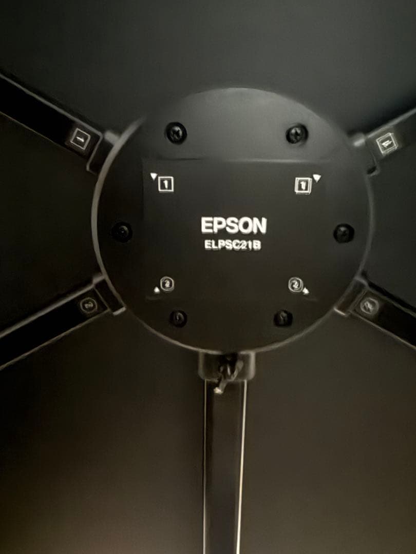 EPSONスクリーンELPSC21B 180×100 大画面スクリーン 80