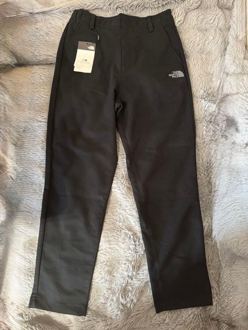 韓国　ノースフェイス　TON ズボン　リバートン　黒　チノパン