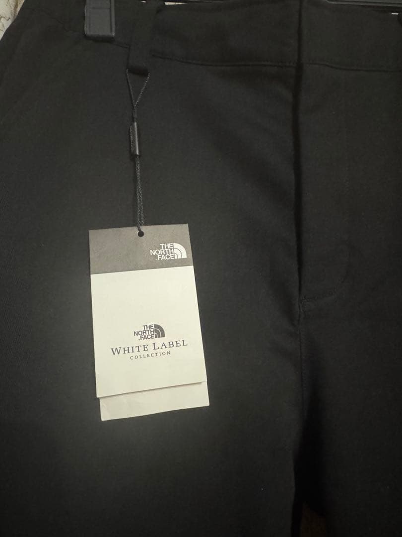 韓国　ノースフェイス　TON ズボン　リバートン　黒　チノパン