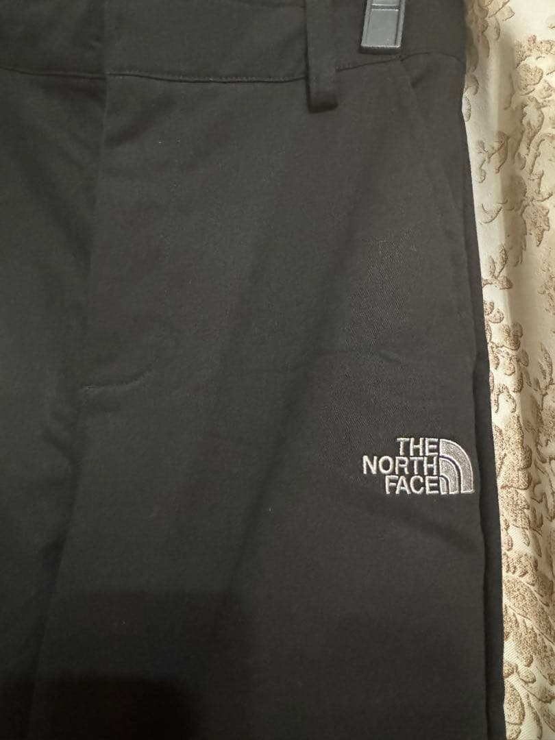 韓国　ノースフェイス　TON ズボン　リバートン　黒　チノパン