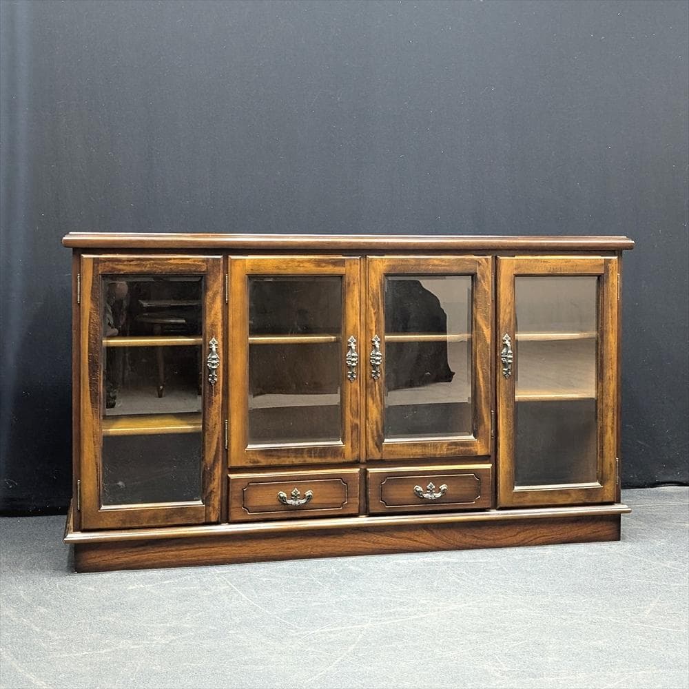 美品　カリモク　コロニアル　サイドボード　リビングボード　キャビネット　飾り棚