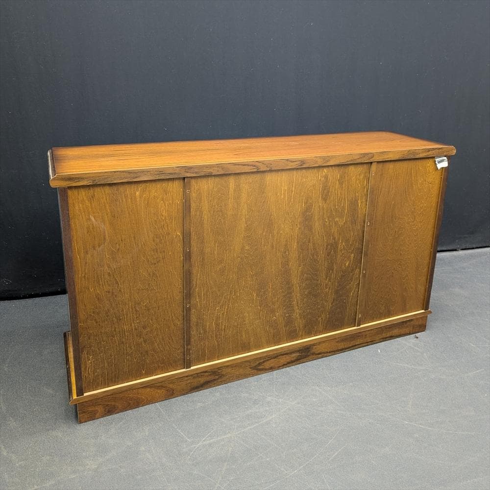 美品　カリモク　コロニアル　サイドボード　リビングボード　キャビネット　飾り棚