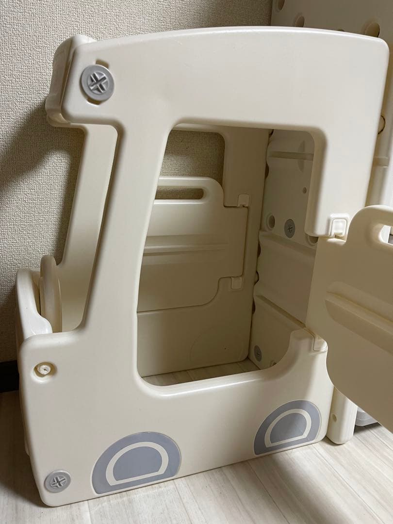 【極美品】 車型 絵本ラック おもちゃ収納 本棚 組み立て式