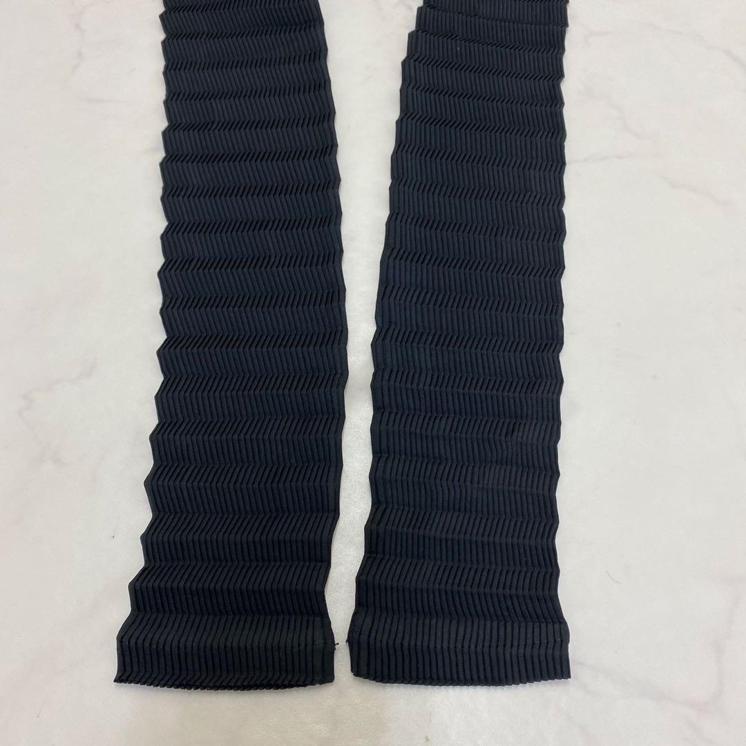 美品★ISSEY MIYAKE イッセイミヤケ 長袖カットソー プリーツ 黒 M