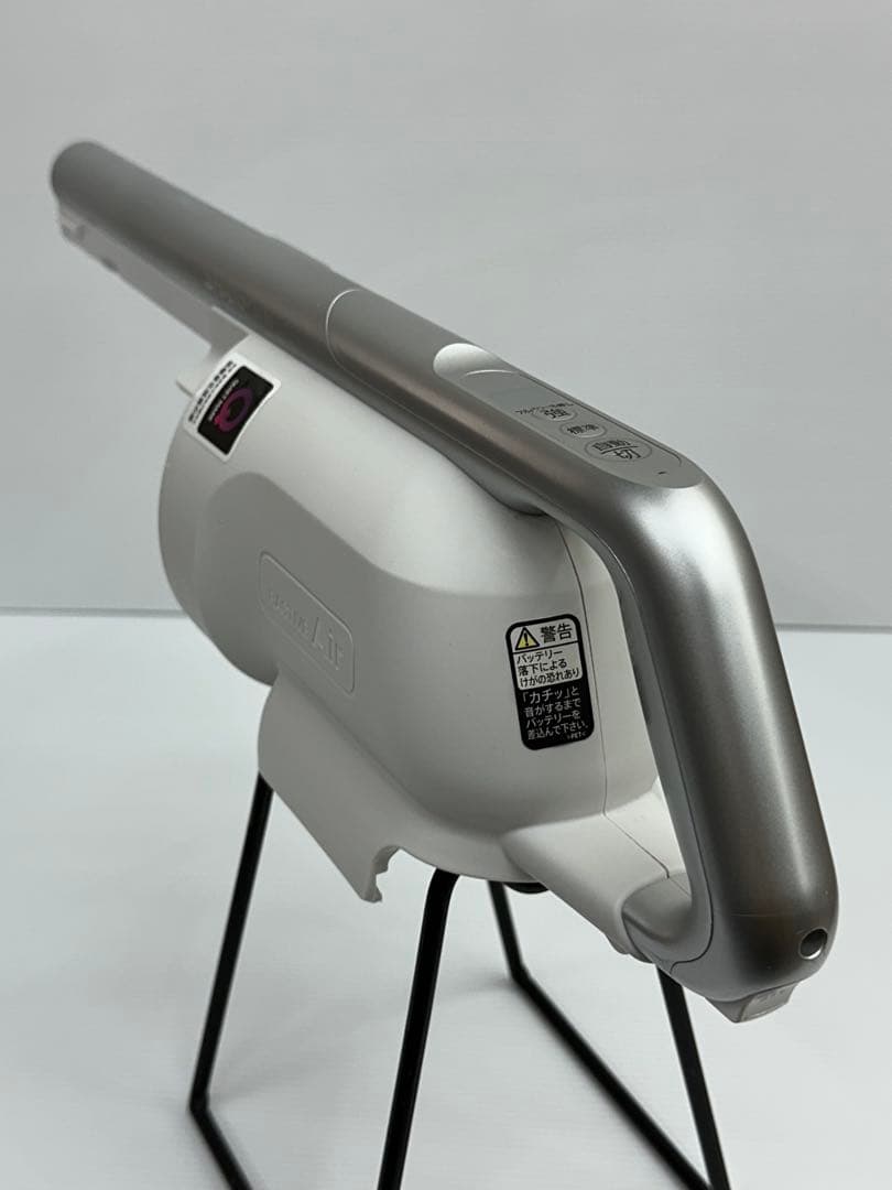 新型　動作保証品　シャープ　掃除機　本体　EC-SR8-W 白　ホワイト　中古