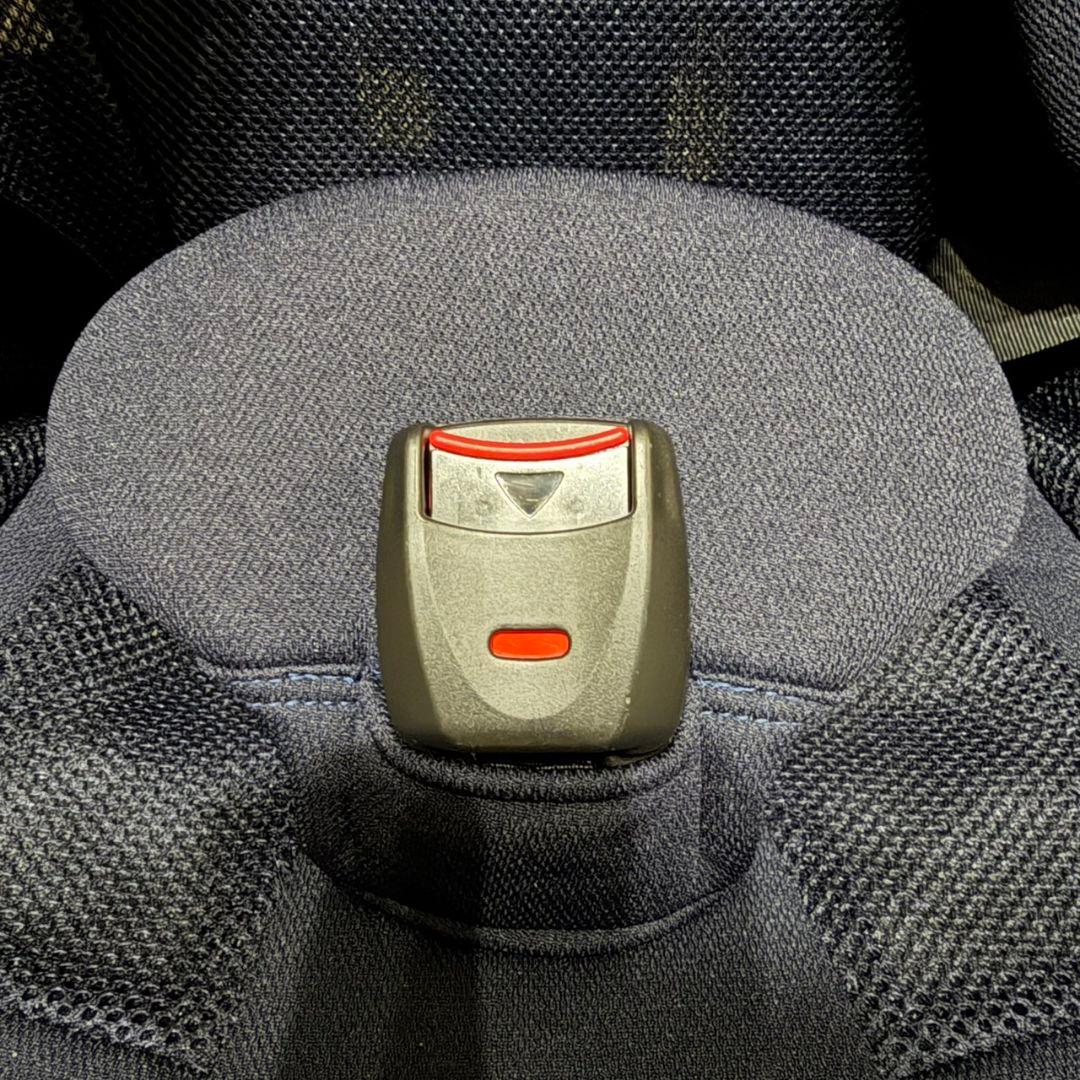 【コンビ】 ジョイトリップ エアスルー GH ネイビー